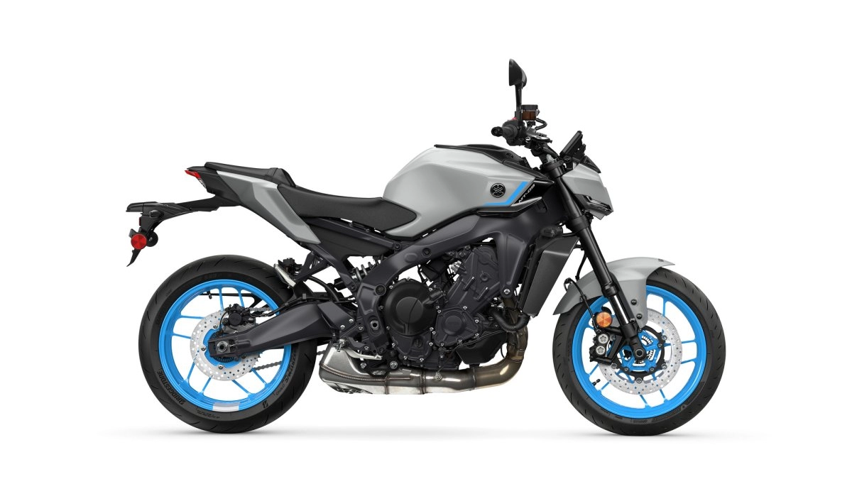 assets/images/motorcycles/models/mt-03-2026/66a80b2b-0db9-4702-b518-47a283293f6b.png