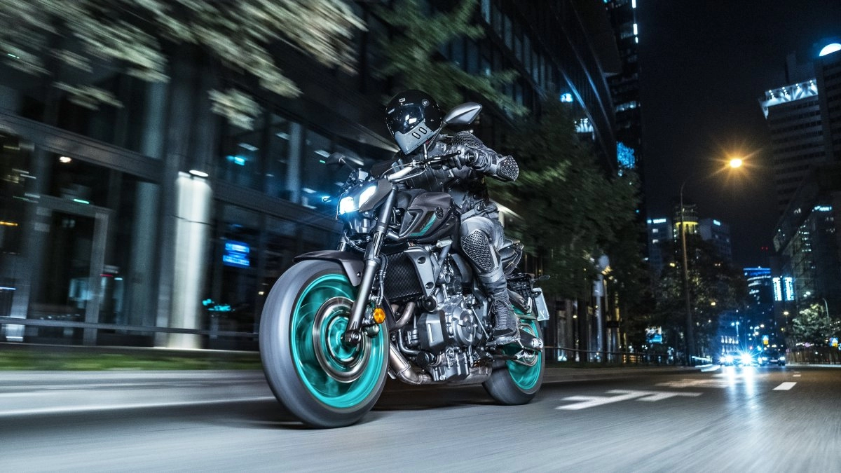 assets/images/motorcycles/models/mt-07-2024/6.jpg