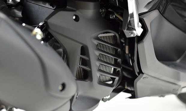 assets/images/motorcycles/models/nmax-2024/18.jpg