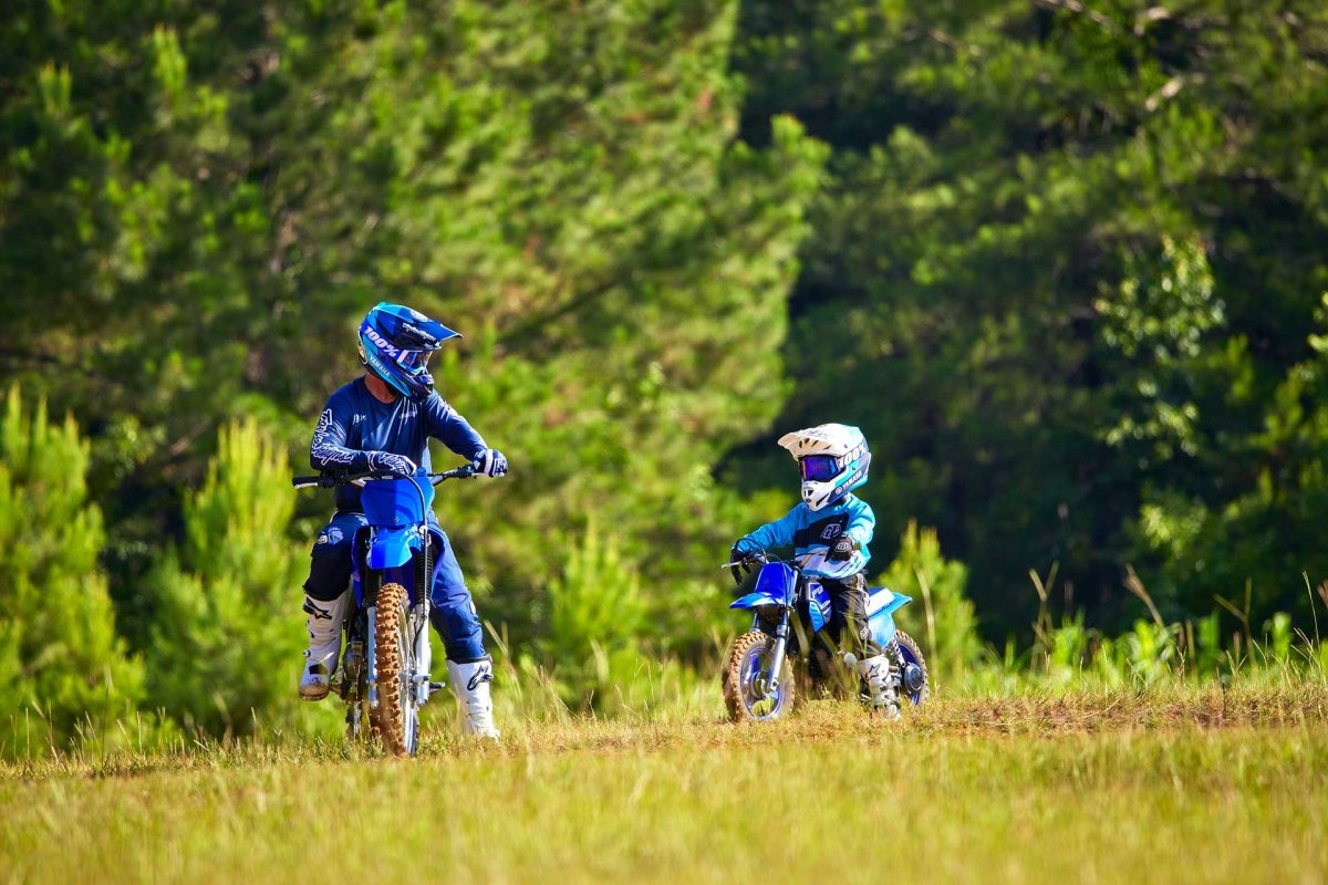assets/images/motorcycles/models/pw-50-2025/7.jpg