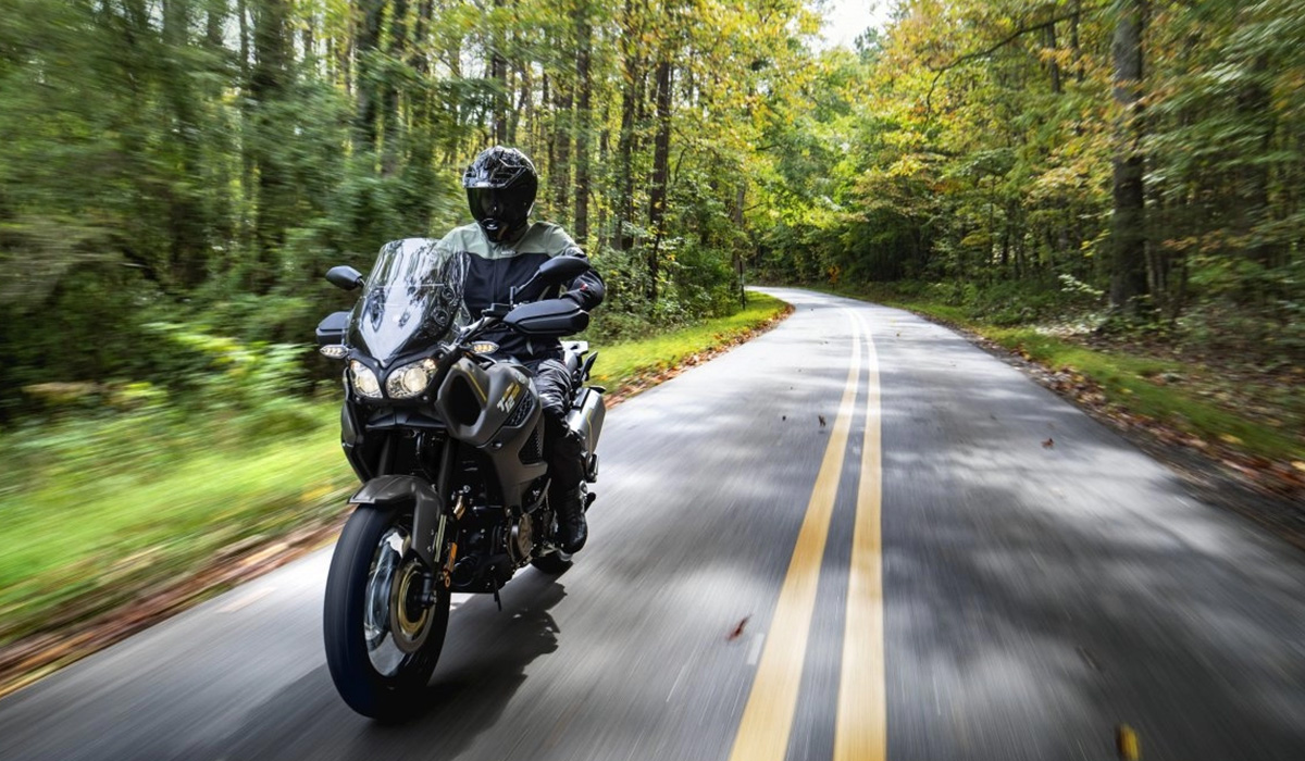 assets/images/motorcycles/models/super-tenere-1200ze-2024/4741c01e-0965-4b26-8dfe-db8ea743390c.jpg