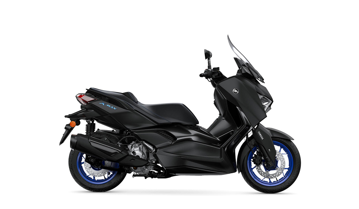 assets/images/motorcycles/models/x-max-2025/a70cbe51-3246-44aa-8187-c54b520d3724.jpg
