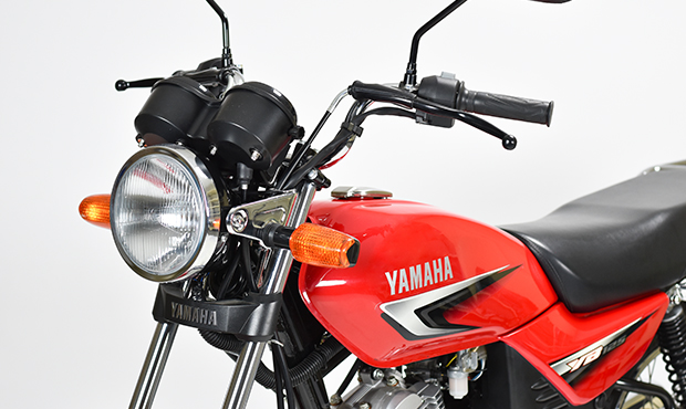assets/images/motorcycles/models/yb125-2026/7792d541-885f-4372-b490-1d7e6631b80e.jpg