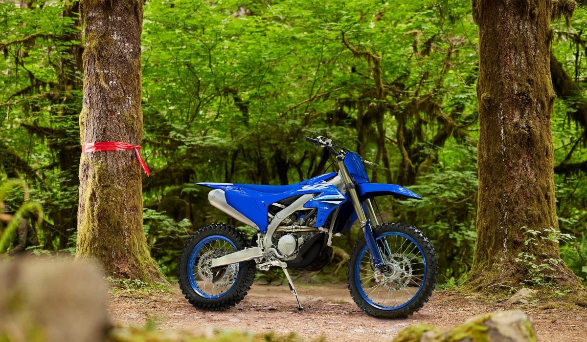 assets/images/motorcycles/models/yz250-fx-2025/436b3488-7ccc-4657-a017-840c4299d3fc.jpg