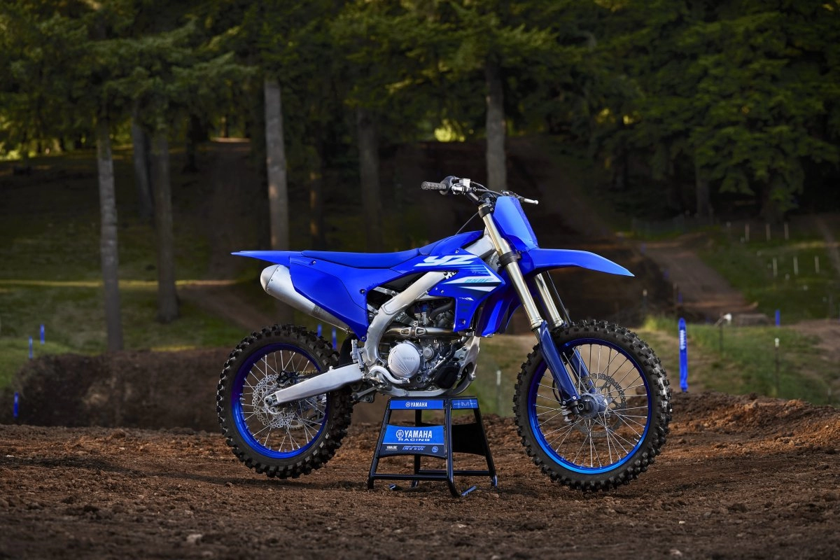 assets/images/motorcycles/models/yz250f-2025/8.jpg