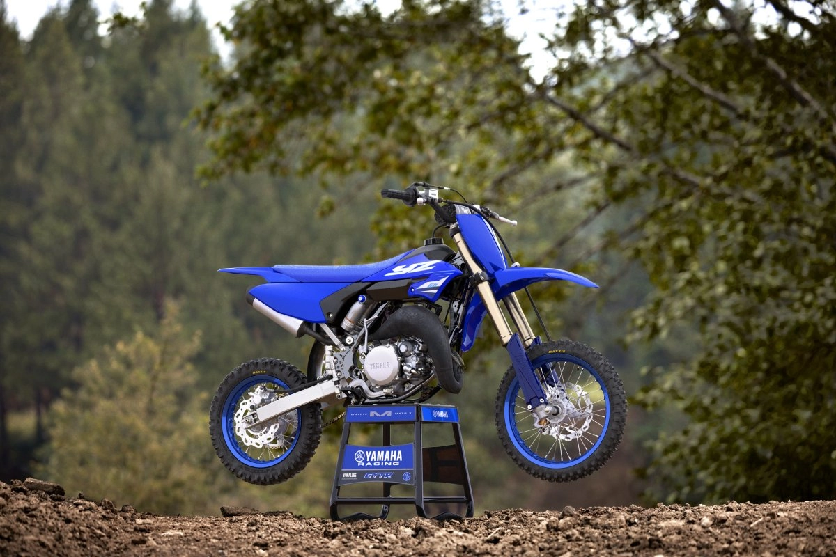assets/images/motorcycles/models/yz65-2025/7.jpg
