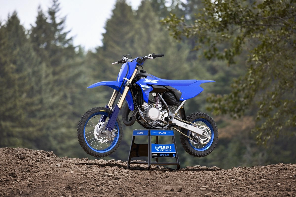 assets/images/motorcycles/models/yz65-2025/8.jpg