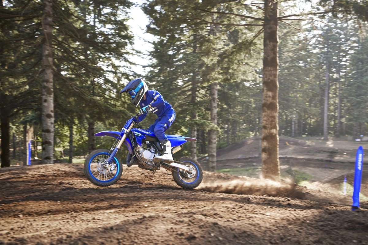 assets/images/motorcycles/models/yz65-2025/9.jpg
