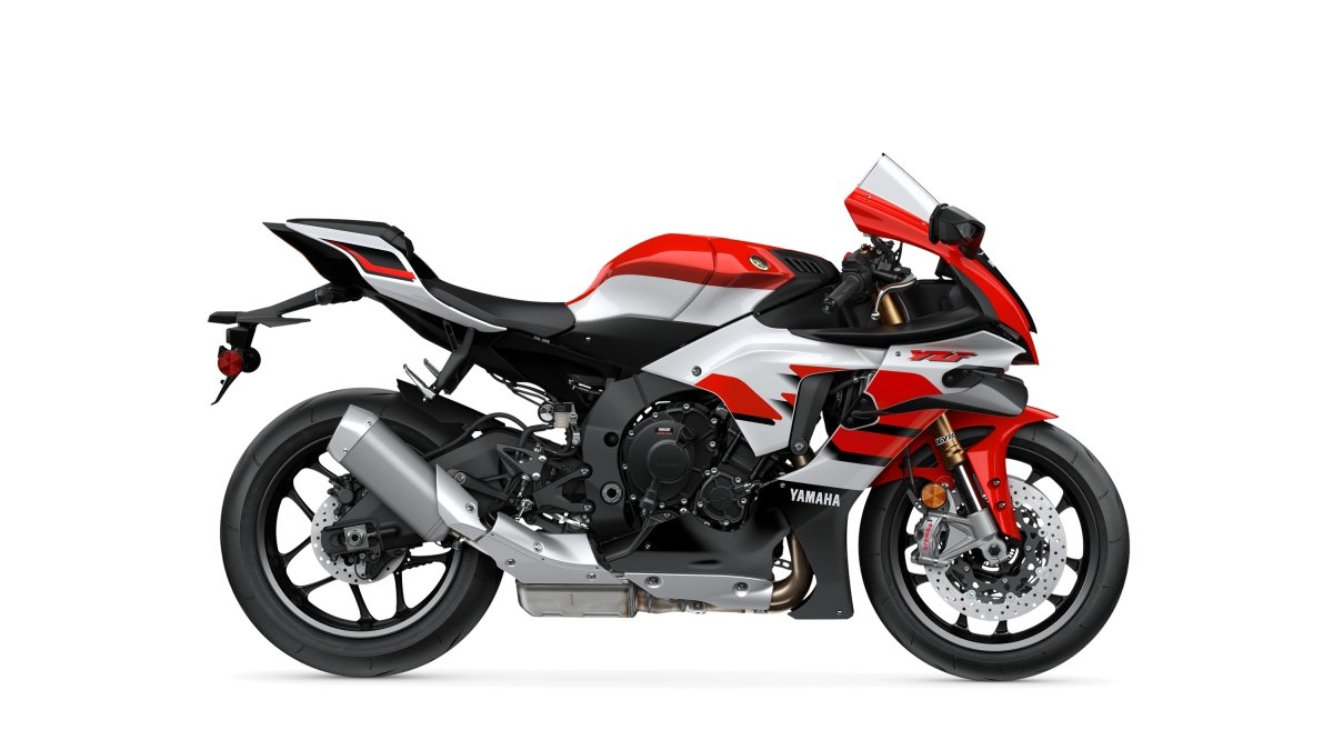 assets/images/motorcycles/models/yzf-r1-2026/de70daae-8a3f-420a-80ac-beaae3a731b5.png