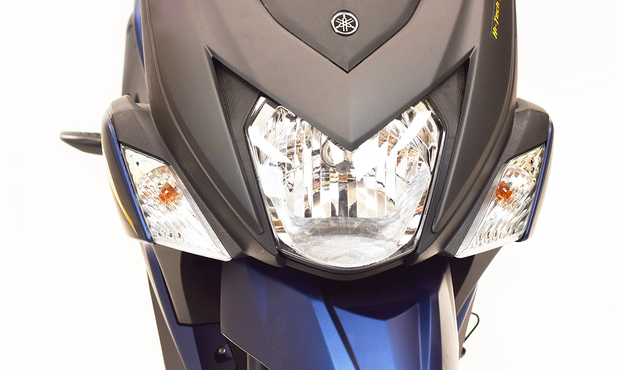 assets/images/motorcycles/models/ray-zr-2026/1e16237a-d437-47d5-b5fe-8a5c77a94266.jpg